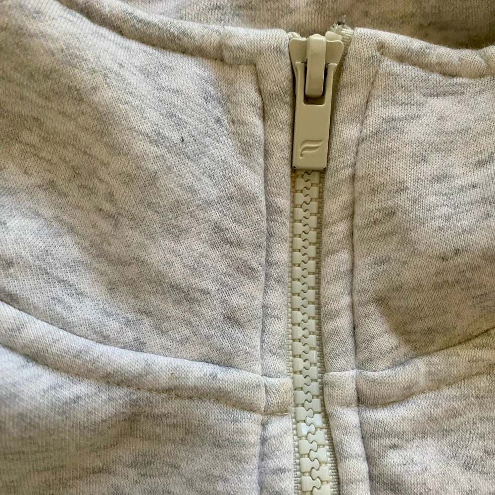Fabletics Gray Half-Zip Pullover Jacket L • Logo Sweatshirt •